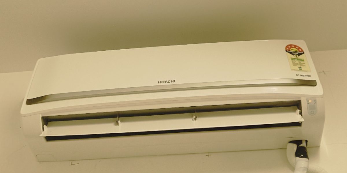 Hitachi 1.5 Ton 5 Star 5700XXL RAS.Y518PCAISL2 dual flap