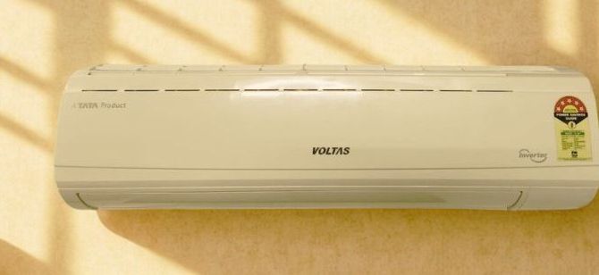 Voltas indoor AC Ice wash function