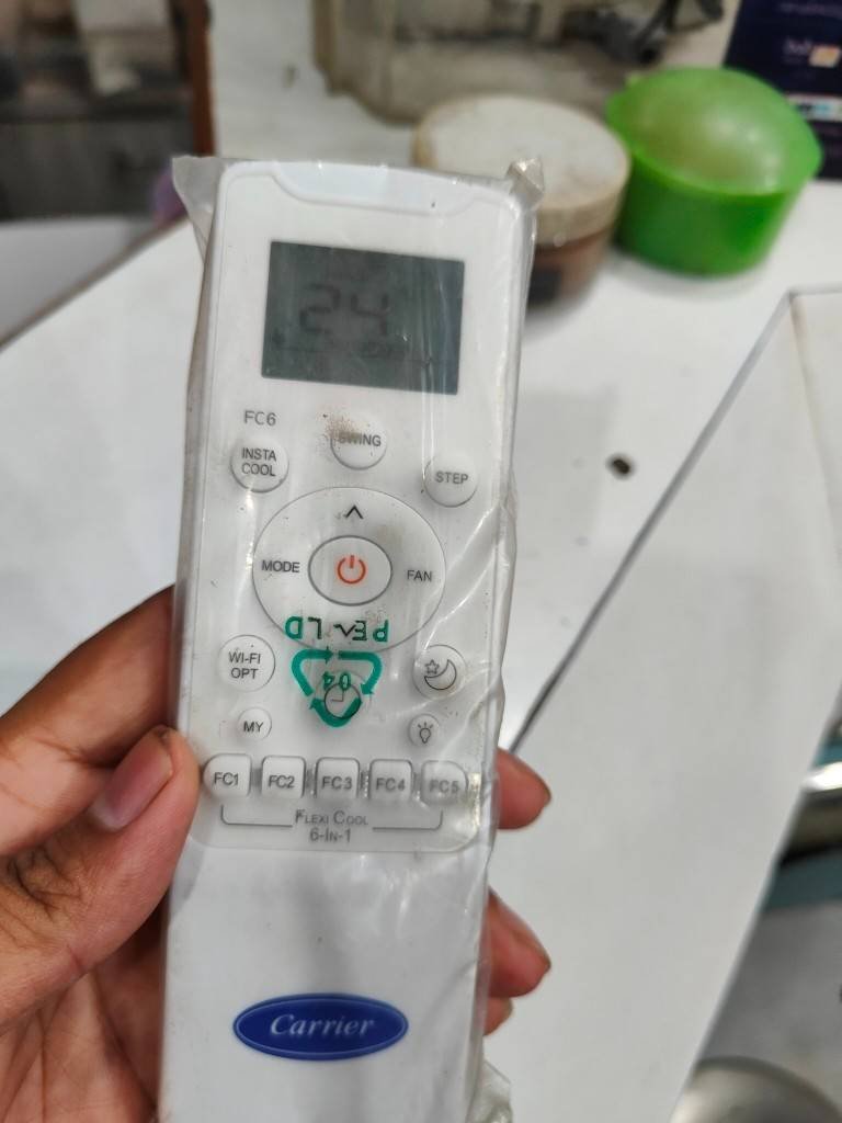 Carrier 1.5 Ton 5 Star Split AC Remote Control 24°C Temperature Setting