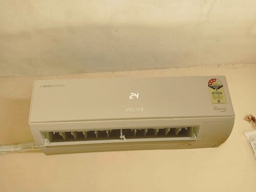 Voltas 1.5 ton 3 Star Inverter Split AC Vectra CAW